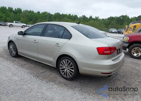 2015 Volkswagen Jetta 1.8T Se from USA, damaged, VIN 3VWD07AJ5FM322282